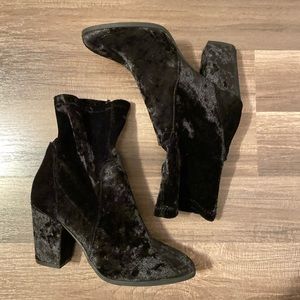 Crushed velvet black heel sock booties